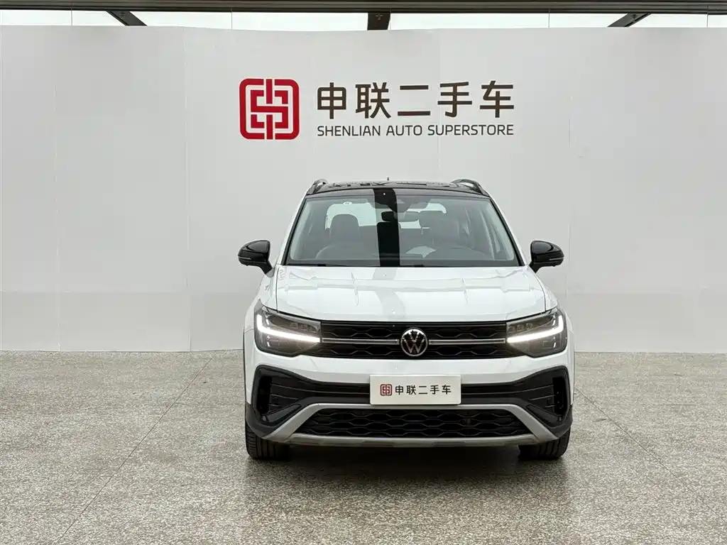 Tharu 300 TSI 2 WD Moon Supreme