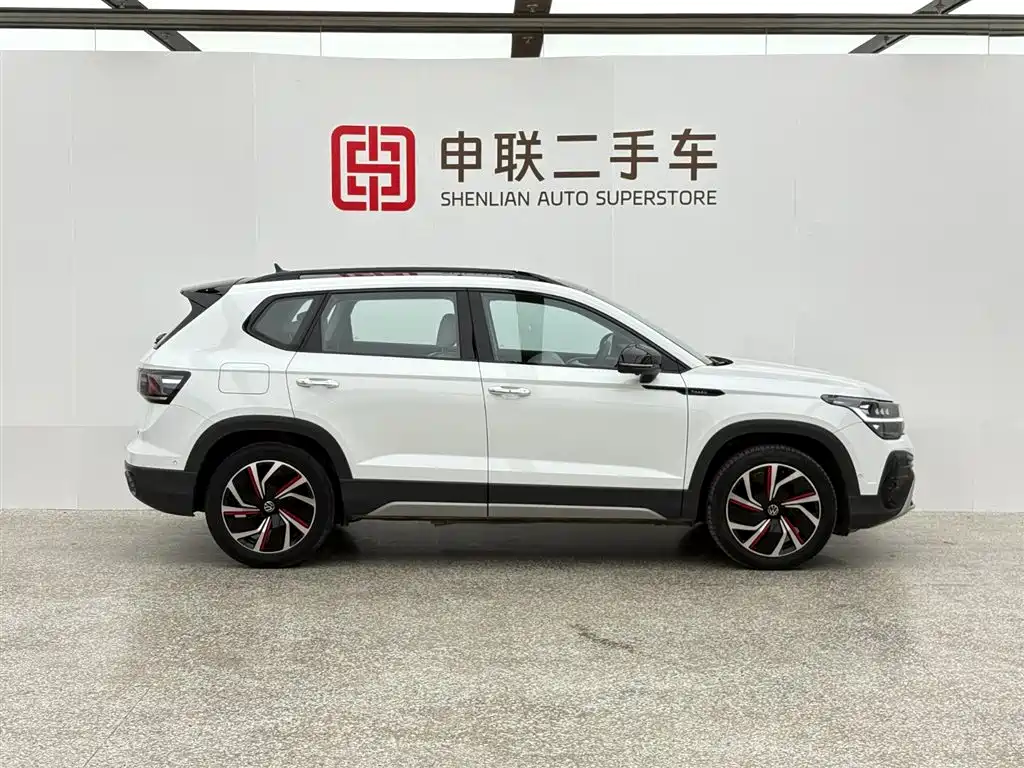 Tharu 300 TSI 2 WD Moon Supreme