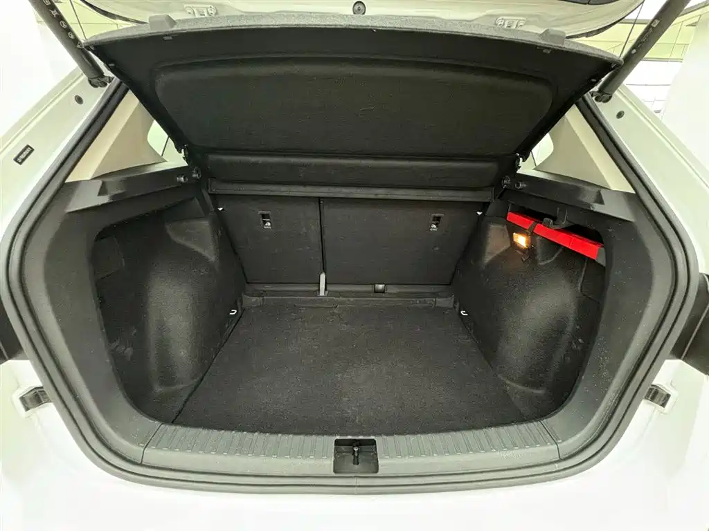 Tharu 300 TSI 2 WD Moon Supreme
