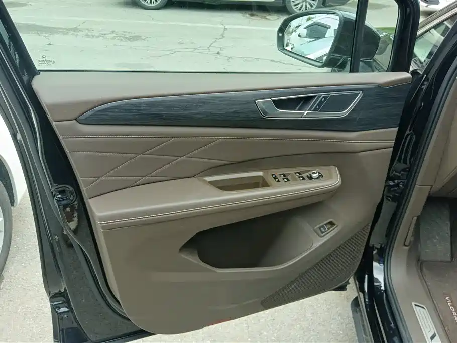 Viloran 380 TSI Supreme Speed