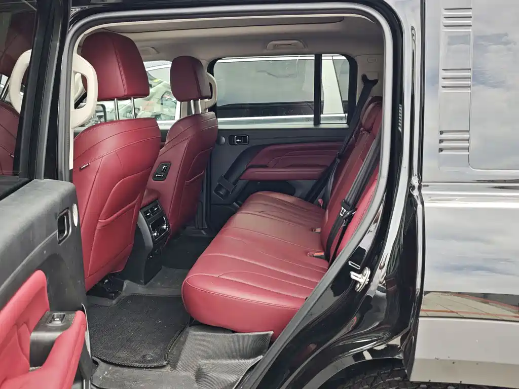 Haval H9 2.0 T Gasoline 4 WD Warrior