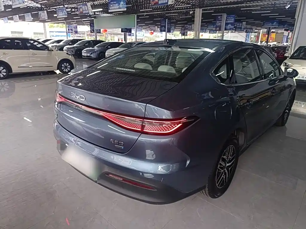 Seal 05 DM-i DM-i Smart Drive 120 KM Flagship