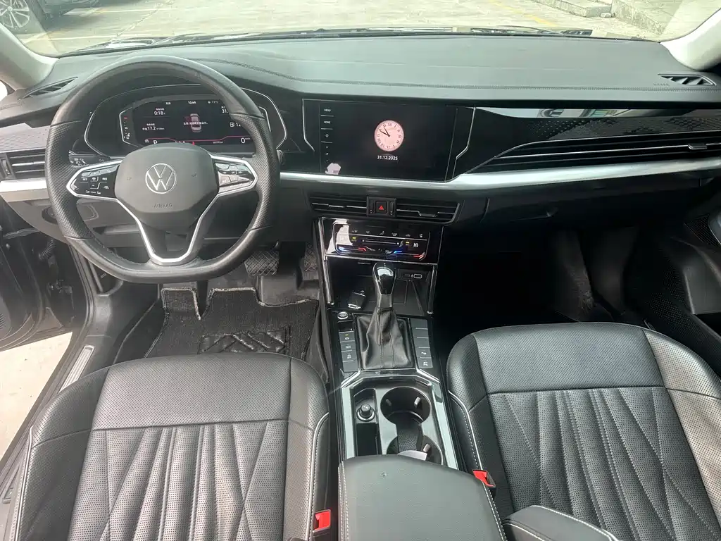 Passat 330 TSI Starry Sky Luxury