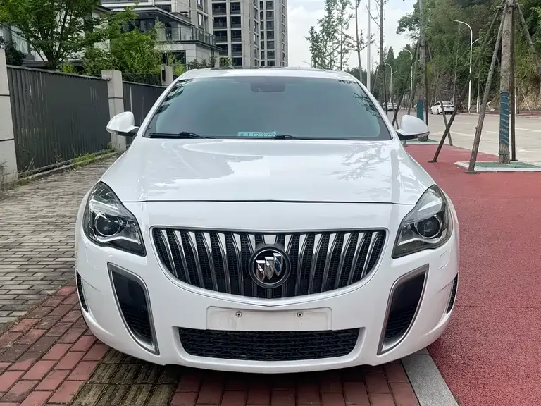 Buick Regal GS 2.0 T Ignite Passion Sport