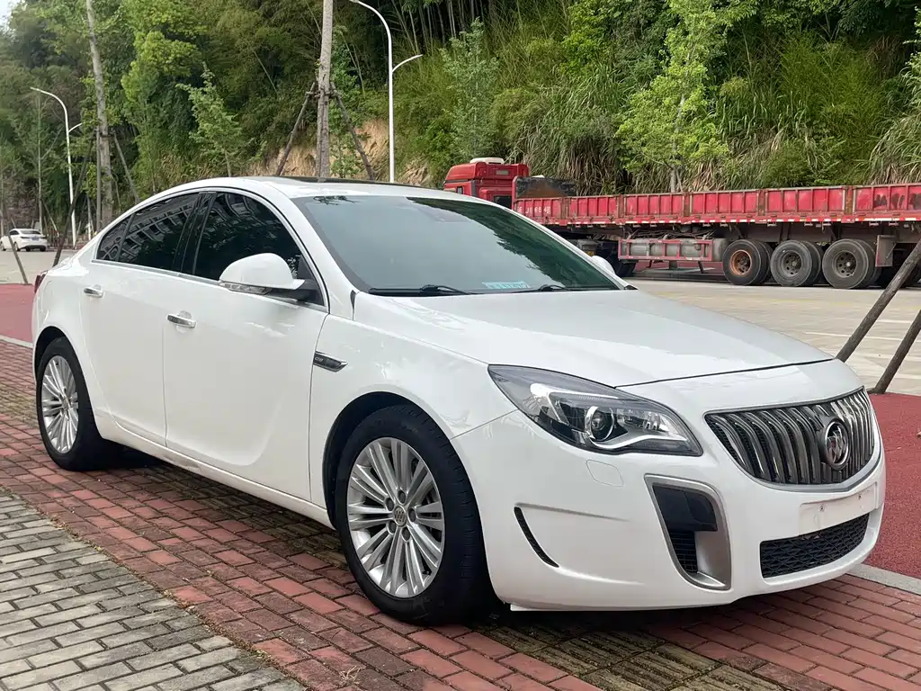 Regal GS 2.0 T Ignite Passion Sport