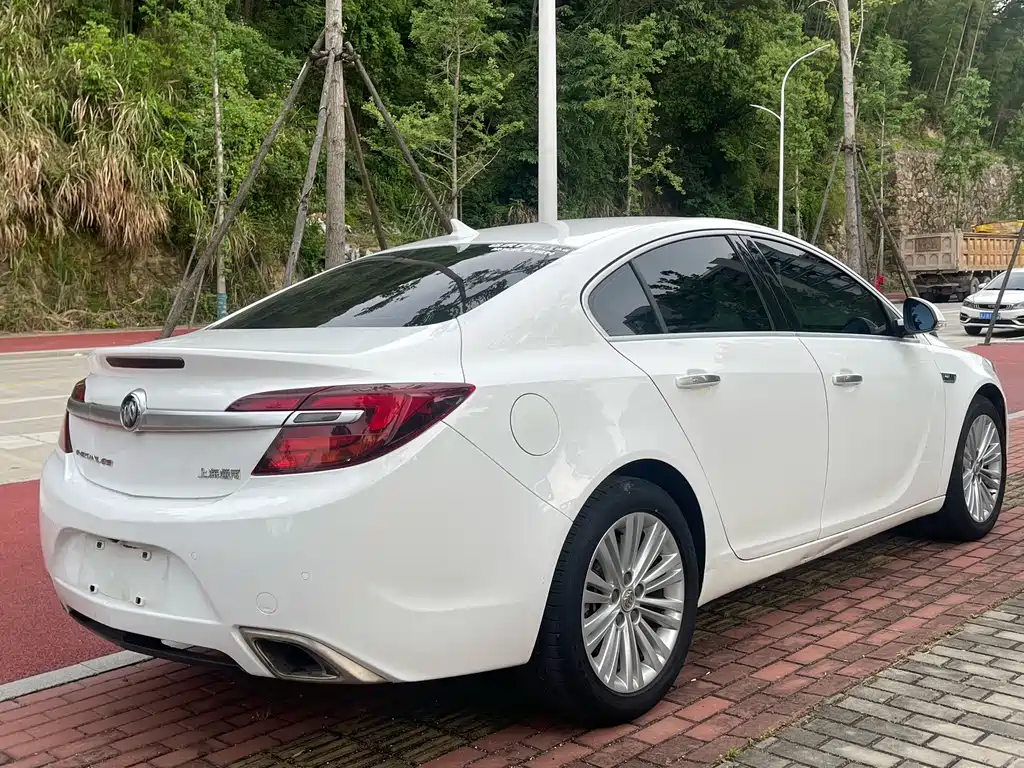 Regal GS 2.0 T Ignite Passion Sport