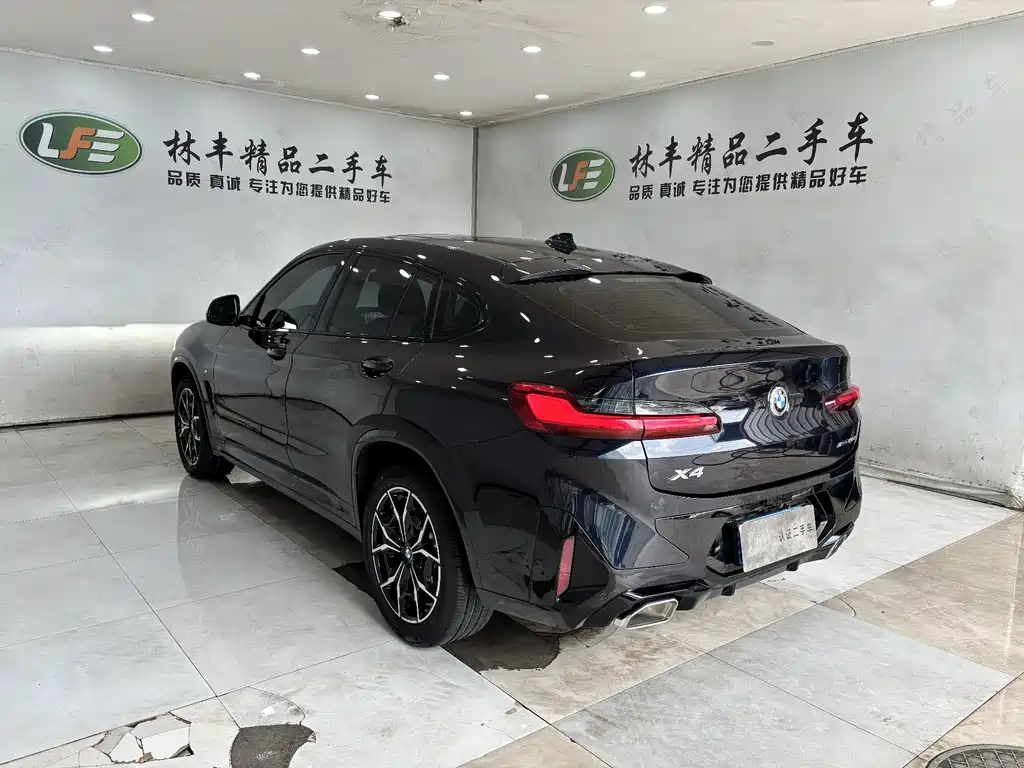 BMW X4 xDrive 25 i M Sport Package