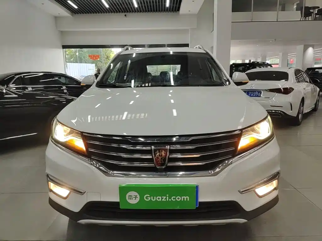 Roewe RX5 20 T 2 WD Auto Internet Smart Enjoyment