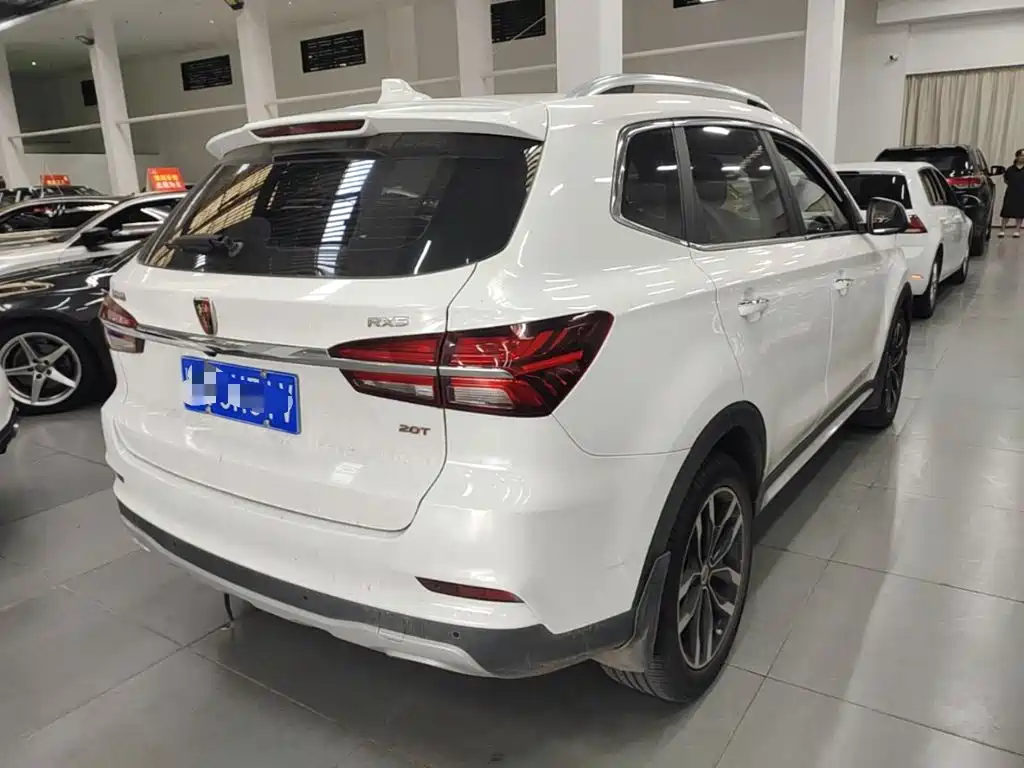 Roewe RX5 20 T 2 WD Auto Internet Smart Enjoyment