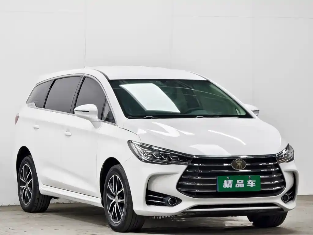 Song MAX 1.5 T Manual Connected Luxury 6-seat