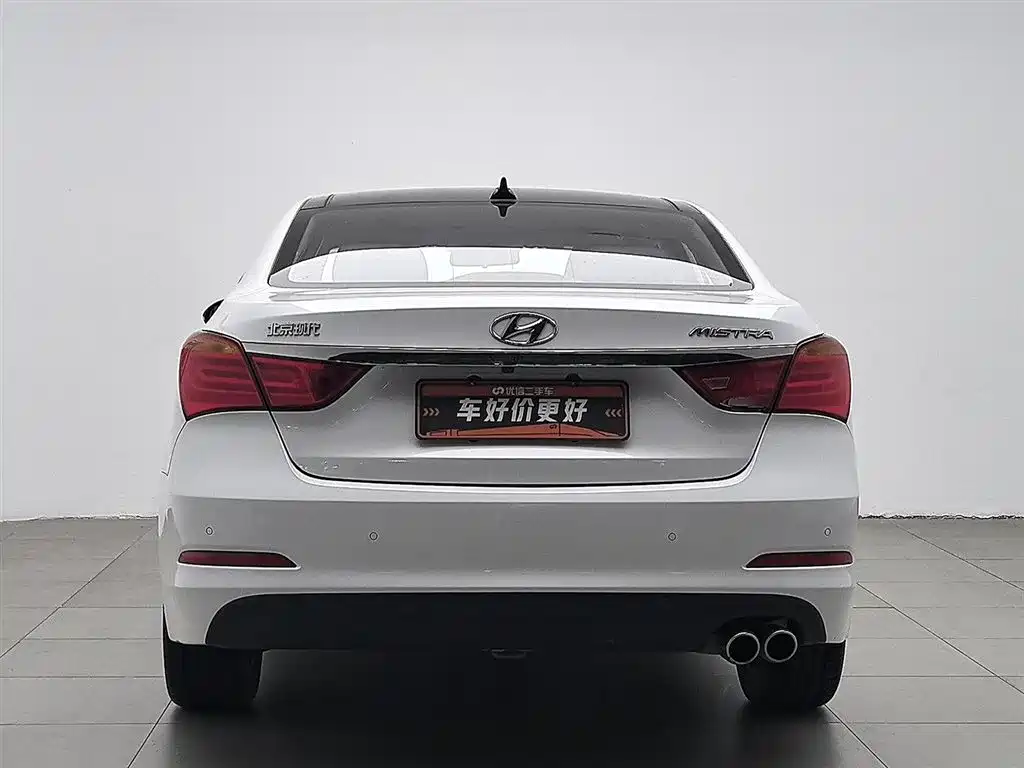 Mistra 1.8 L Auto Distinguished DLX