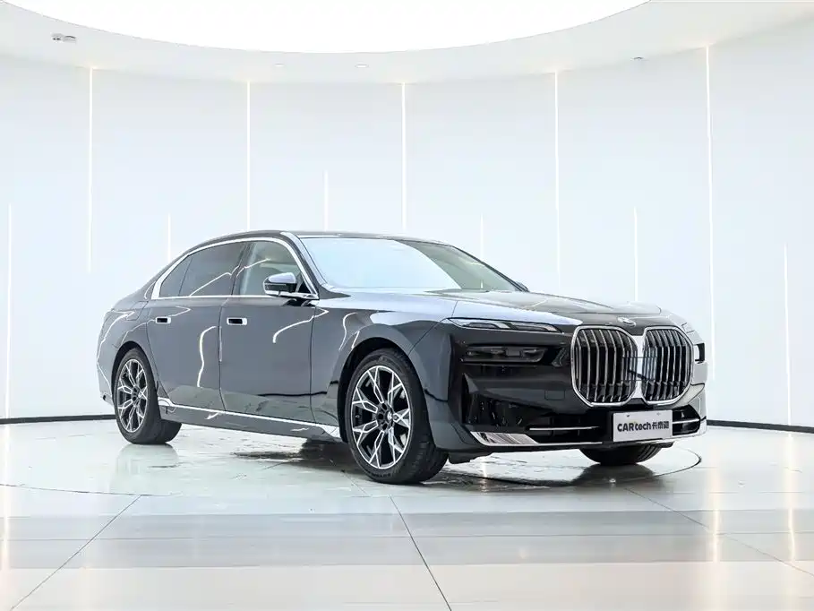 BMW 7 Series 735 Li Luxury Package