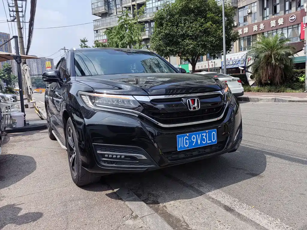 Honda UR-V 370 TURBO 2 WD Distinguished CN-V