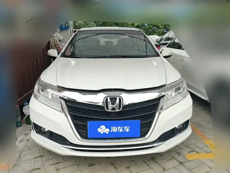 Honda Crider 1.8 L Manual Luxury