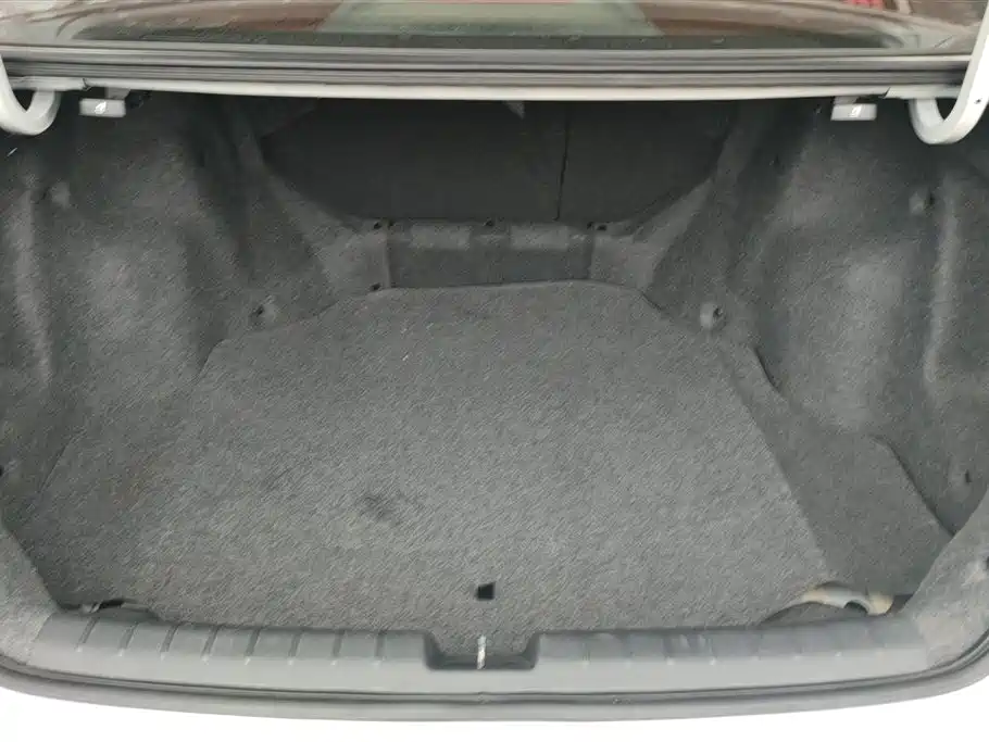 Crider 1.8 L Manual Luxury