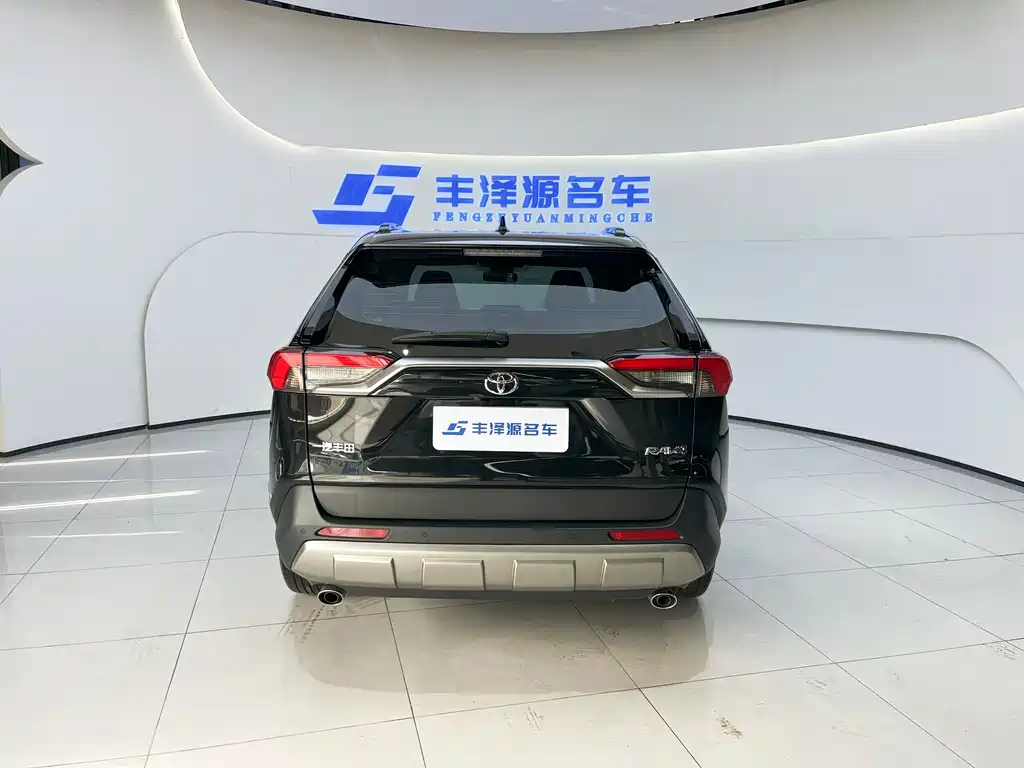 RAV4 2.0 L CVT 2 WD Style Plus