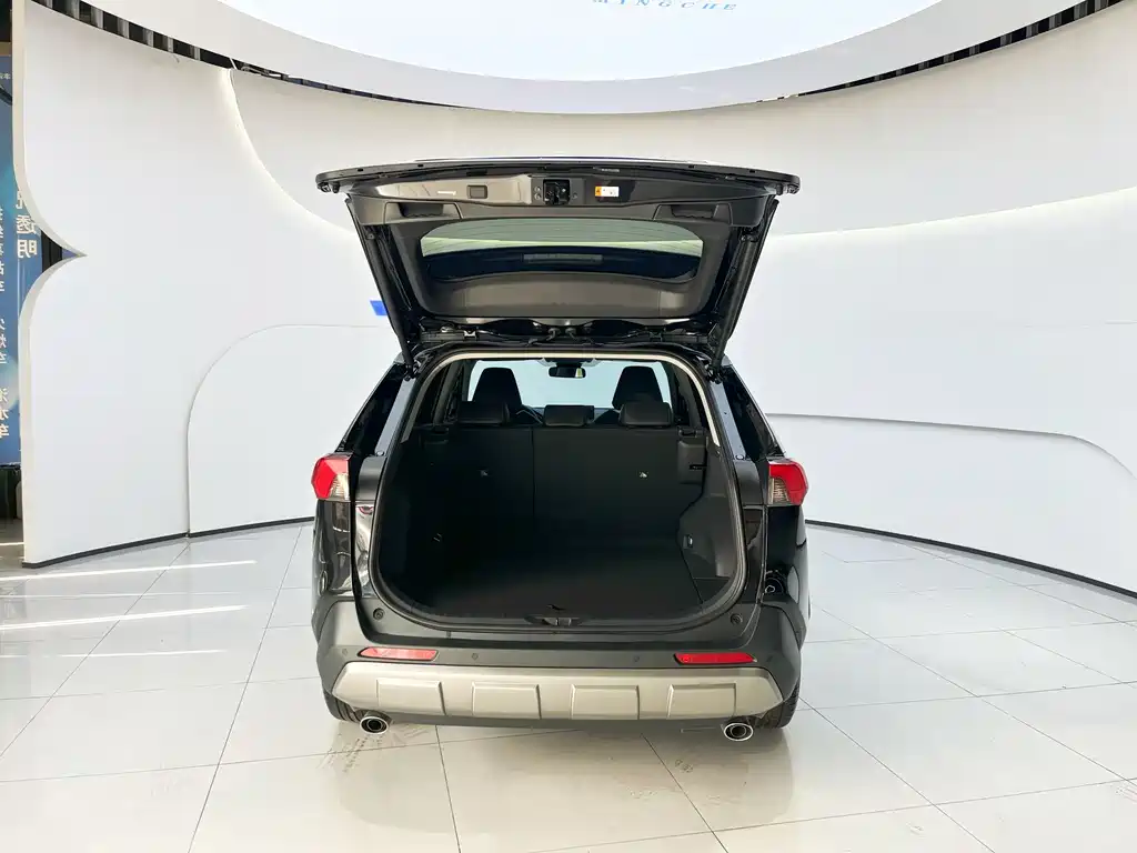 RAV4 2.0 L CVT 2 WD Style Plus