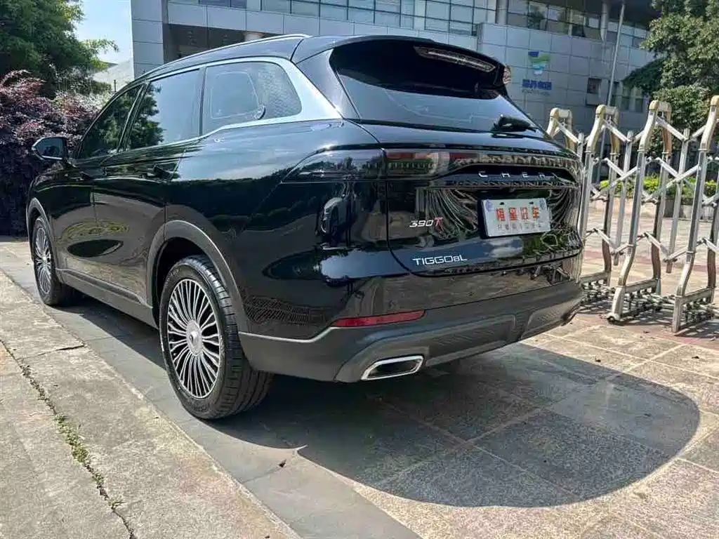 Tiggo 8 L 2.0 T 2 WD Luxury 7-seat