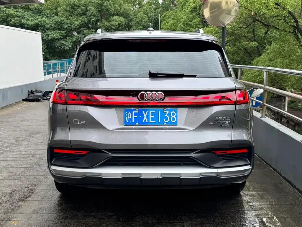 Audi Q6 奥迪Q6 2023款 40 TFSI quattro 观云型 Light 羽林套装