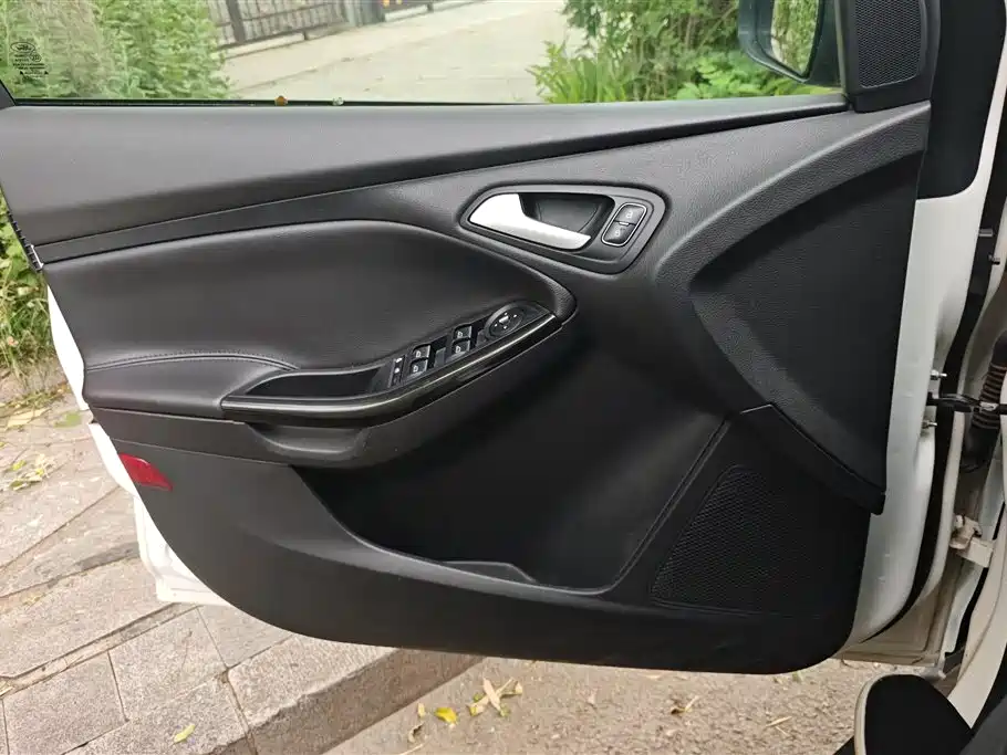 Focus Sedan 1.6 L Auto Style
