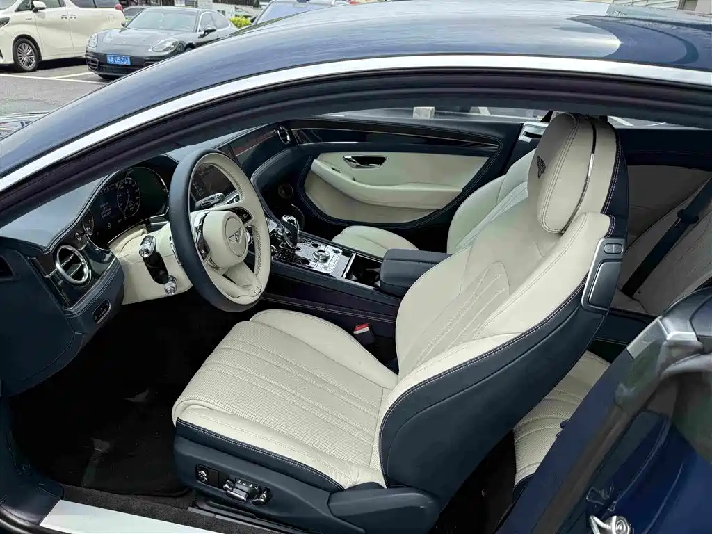 Continental GT 4.0 T GT V8