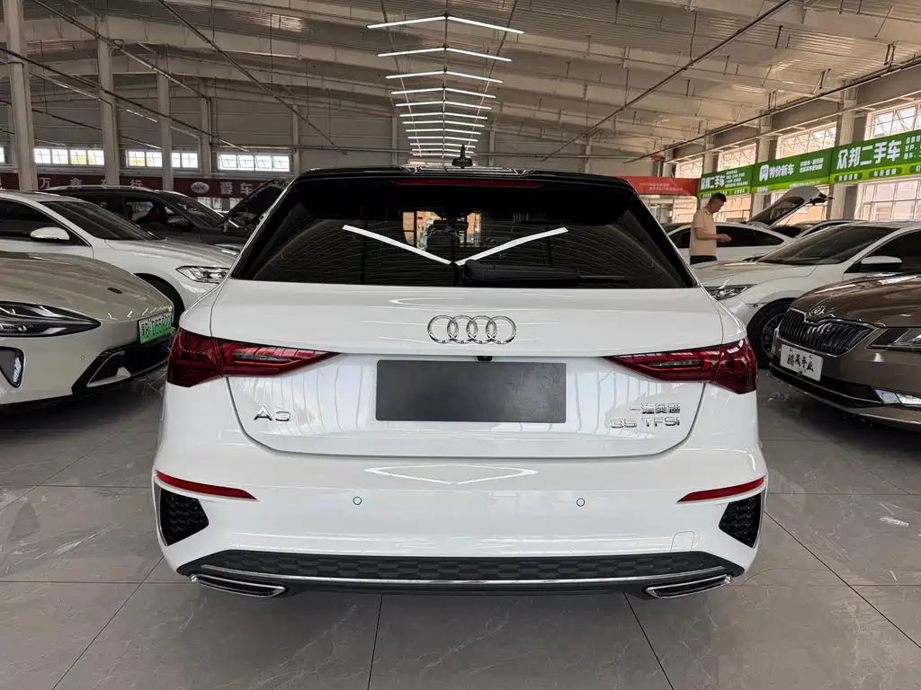 Audi A3 Sportback 35 TFSI Luxury Sport
