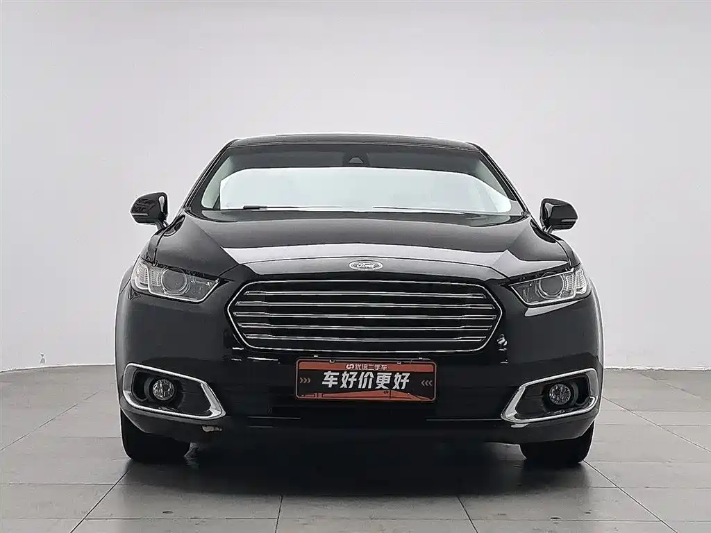 Taurus EcoBoost 180 Luxury