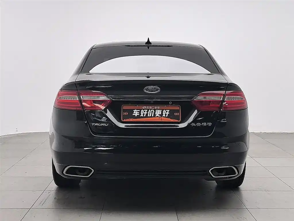Taurus EcoBoost 180 Luxury