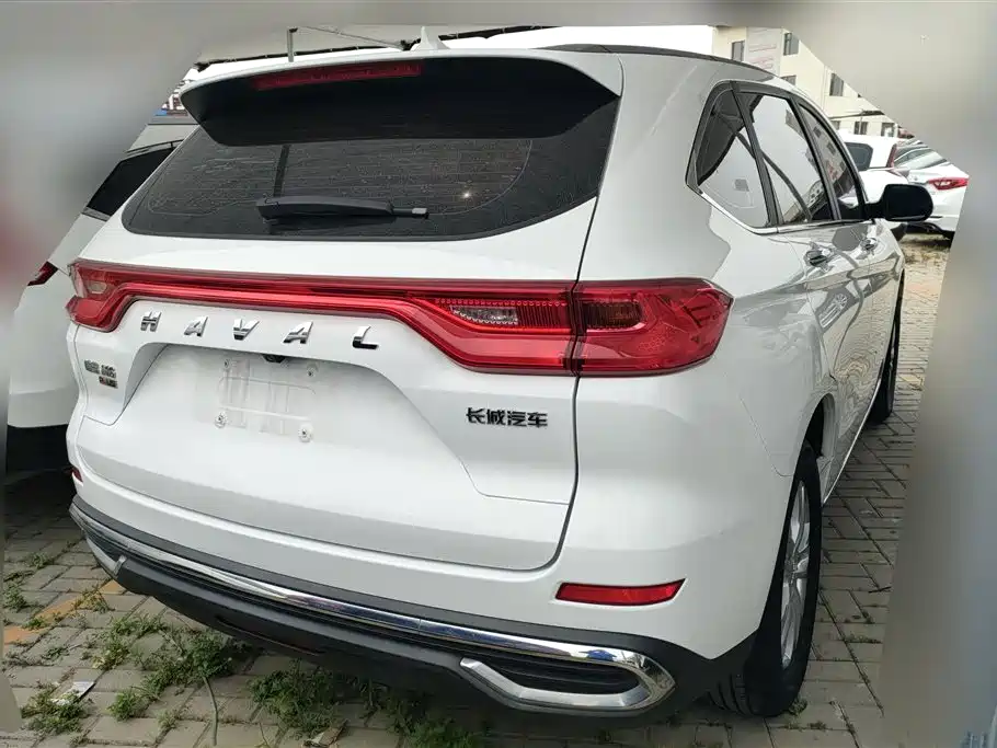 Haval M6 PLUS 1.5 T DCT Elite Connected