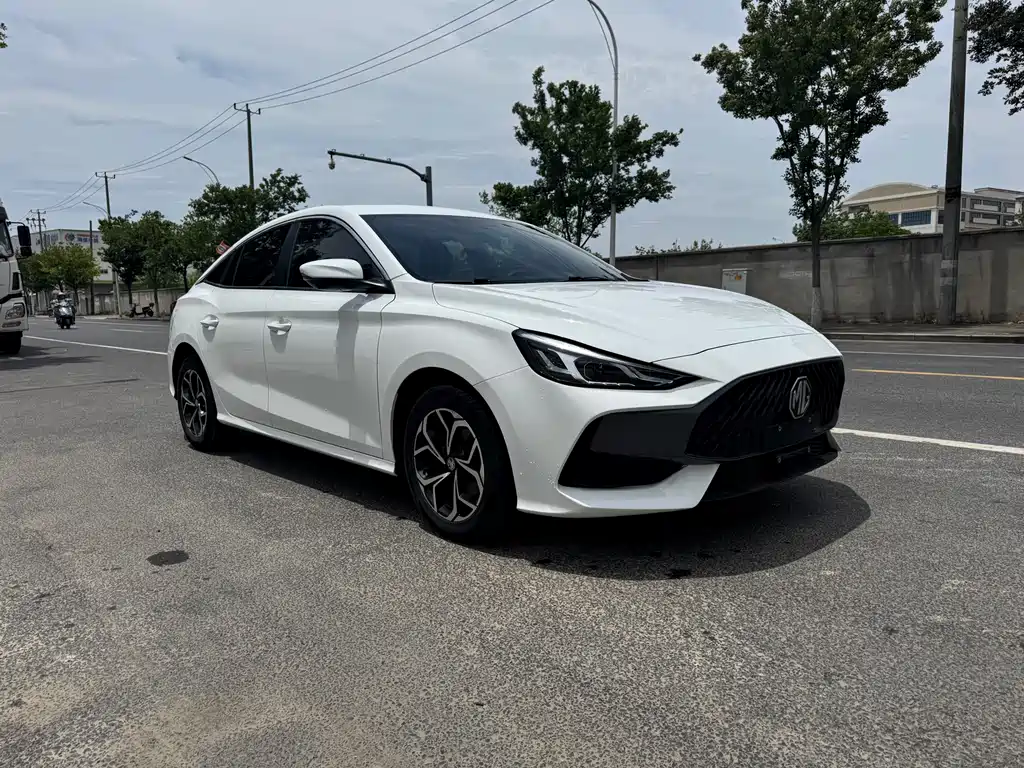 MG5 180 DVVT CVT Youth Style