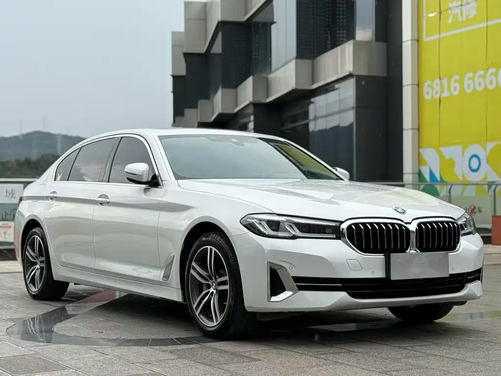 BMW 5 Series Facelift 530 Li Leading Luxury Package