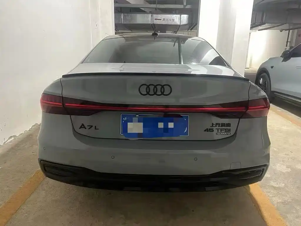 Audi A7 L 45 TFSI quattro RS Kit Racing