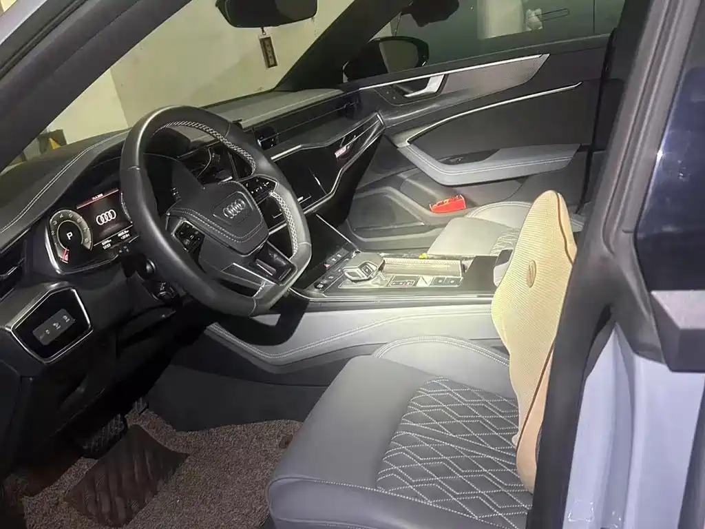 Audi A7 L 45 TFSI quattro RS Kit Racing