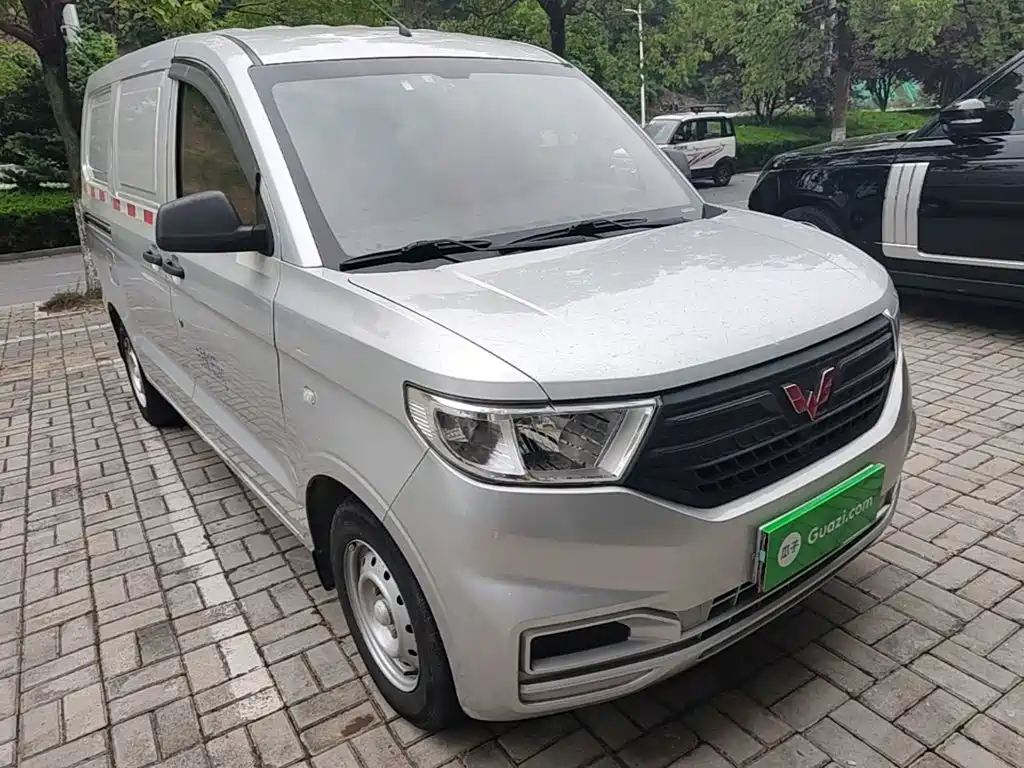 Wuling Hongguang V 五菱宏光V 2019款 1.5 L劲取版封窗车国VI LAR