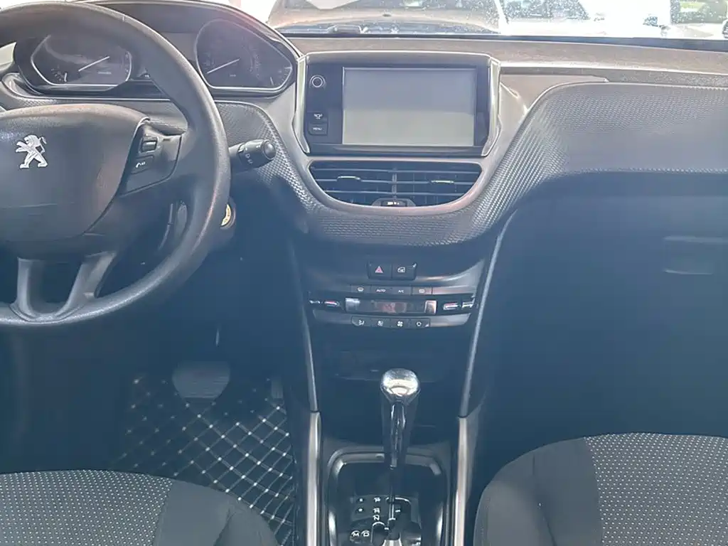 Peugeot 2008 标致2008 2016款 230 THP 自动时尚版