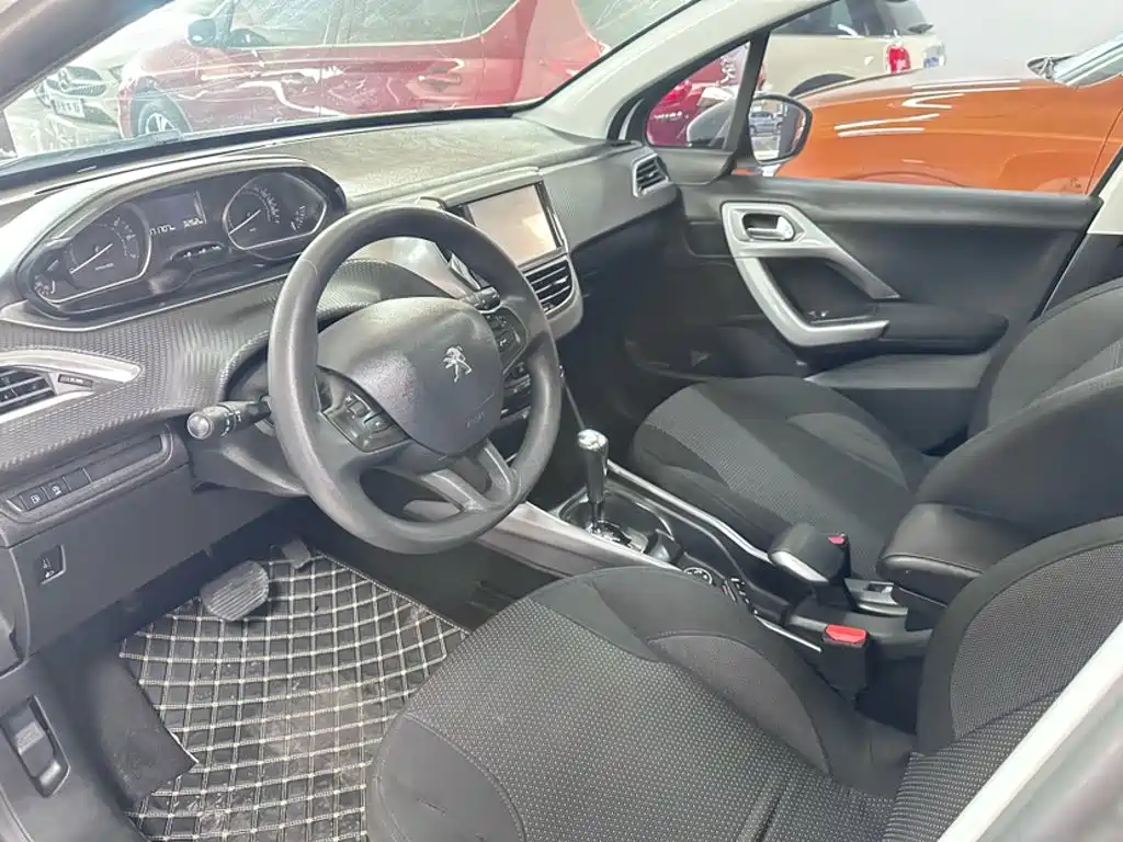 Peugeot 2008 标致2008 2016款 230 THP 自动时尚版
