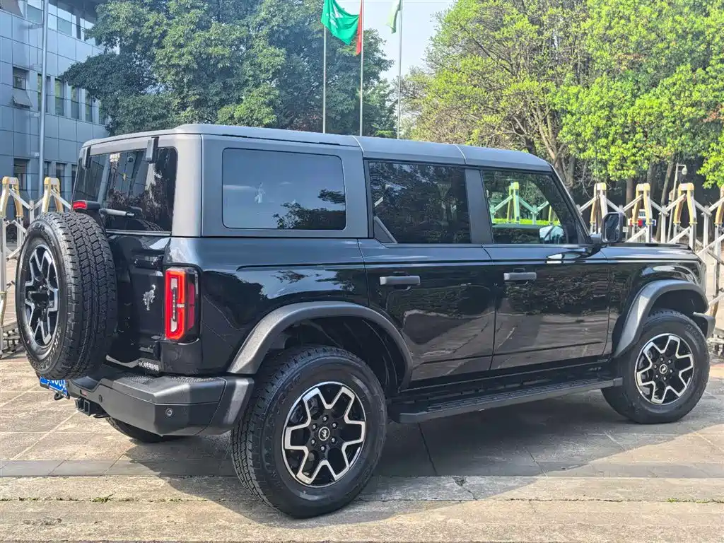 Ford Bronco 2.3 T Long Beach