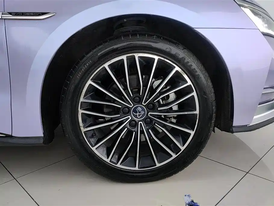 Han DM 4 WD Performance Luxury