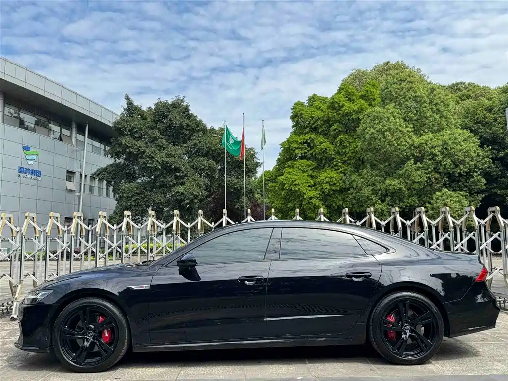 Audi A7 L 45 TFSI quattro S-line Knight