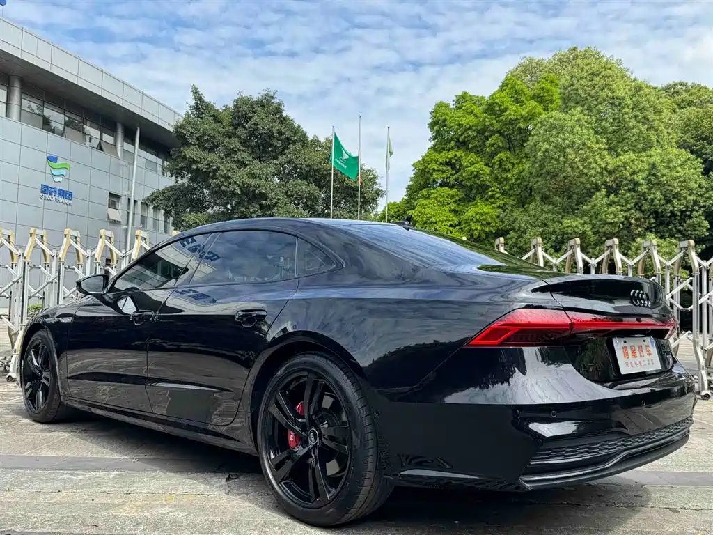 Audi A7 L 45 TFSI quattro S-line Knight
