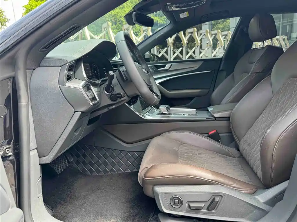 Audi A7 L 45 TFSI quattro S-line Knight