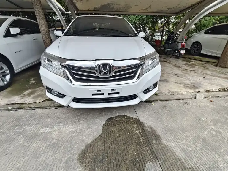 Honda Crider 1.8 L Auto Luxury