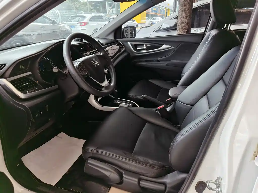 Crider 1.8 L Auto Luxury