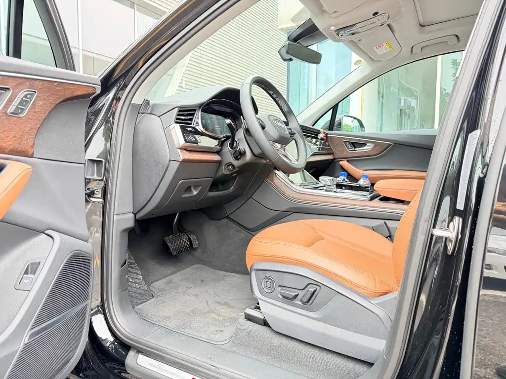 Audi Q7 55 TFSI quattro S line Sport