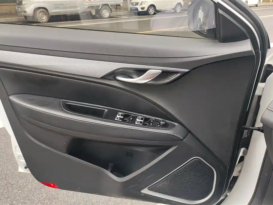 Vision S1 远景S1 2019款 升级版 1.5 L 手动精英型