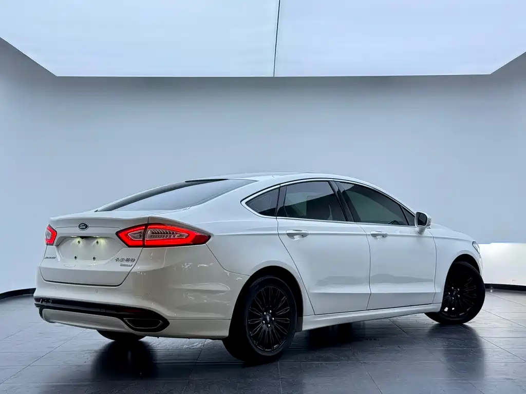 Mondeo 2.0 L GTDi200 Luxury