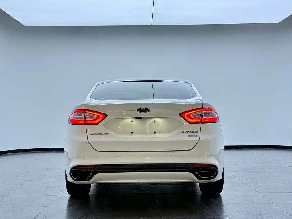 Mondeo 2.0 L GTDi200 Luxury