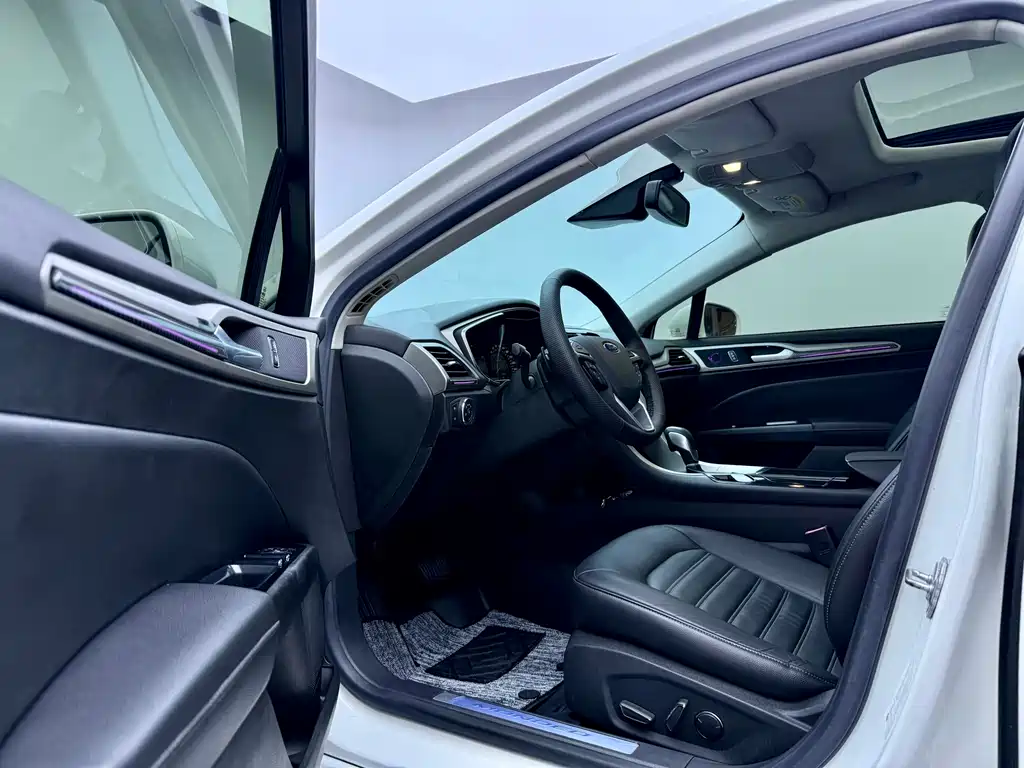 Mondeo 2.0 L GTDi200 Luxury