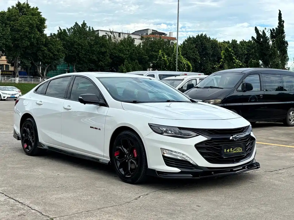 Malibu XL Redline 550 T Auto Sharp Connect