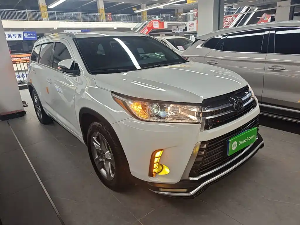 Highlander 2.0 T 4 WD Distinguished 7-seat